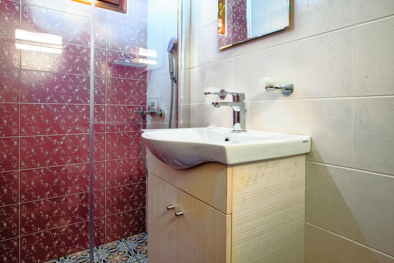 Olga Rooms Портариа Екстериор снимка