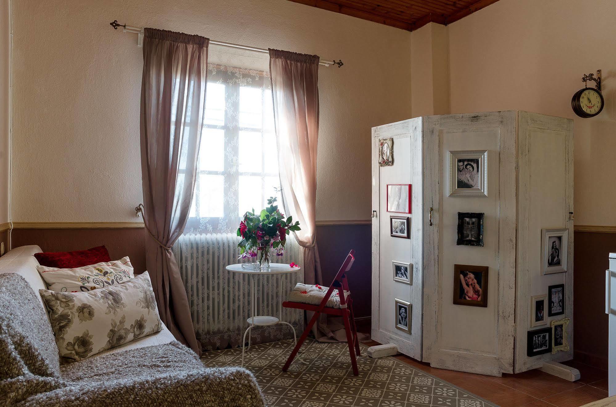 Olga Rooms Портариа Екстериор снимка