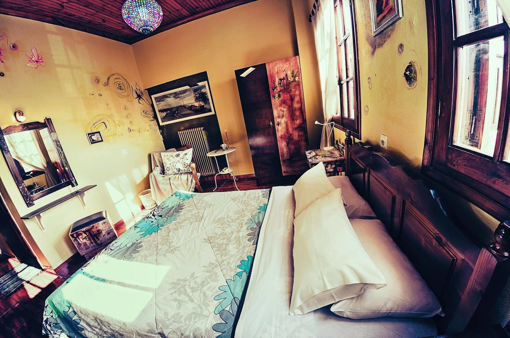Olga Rooms Портариа Екстериор снимка